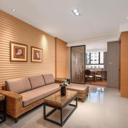 Huana Hotel Minhang Shanghai Exterior photo