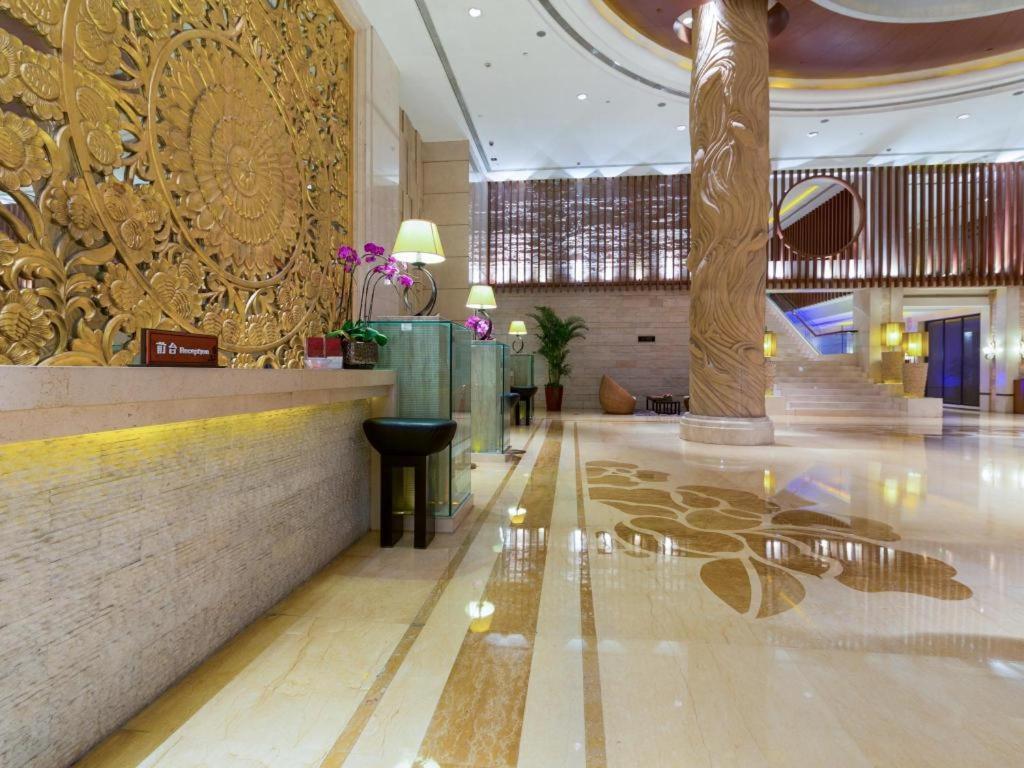 Huana Hotel Minhang Shanghai Exterior photo