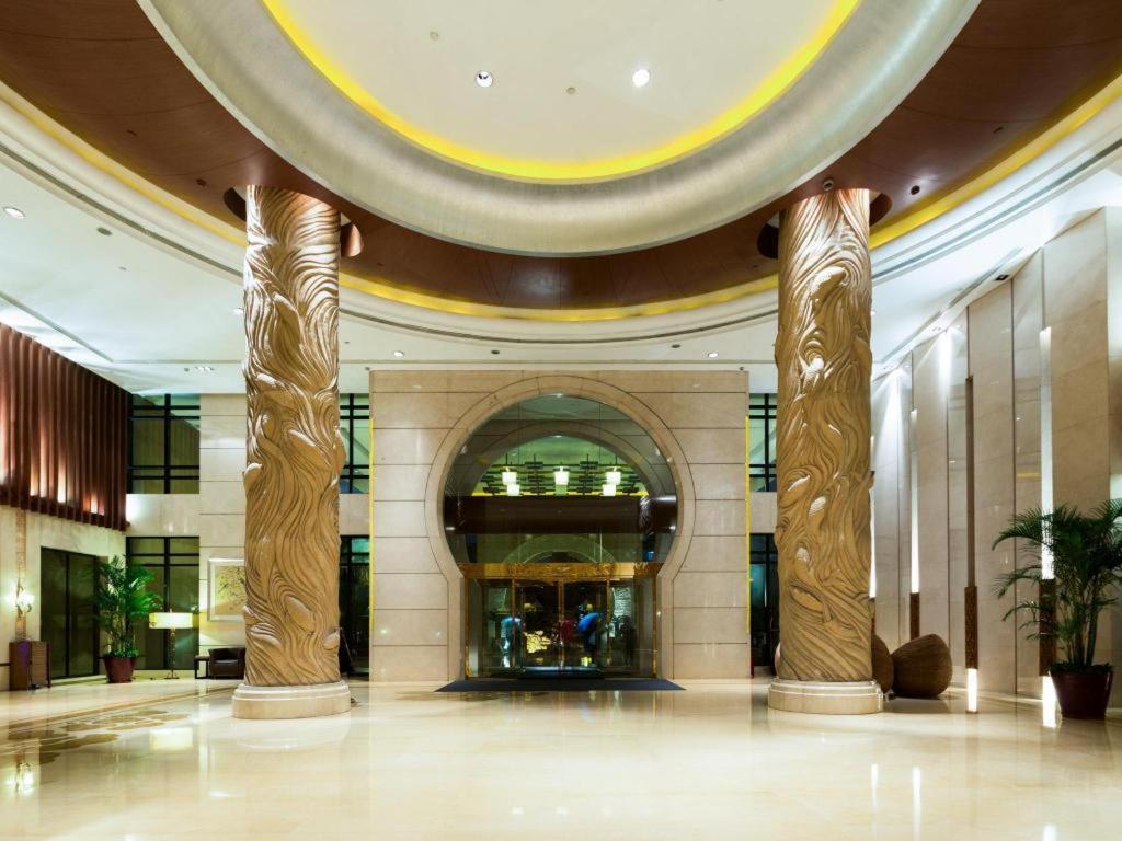 Huana Hotel Minhang Shanghai Exterior photo