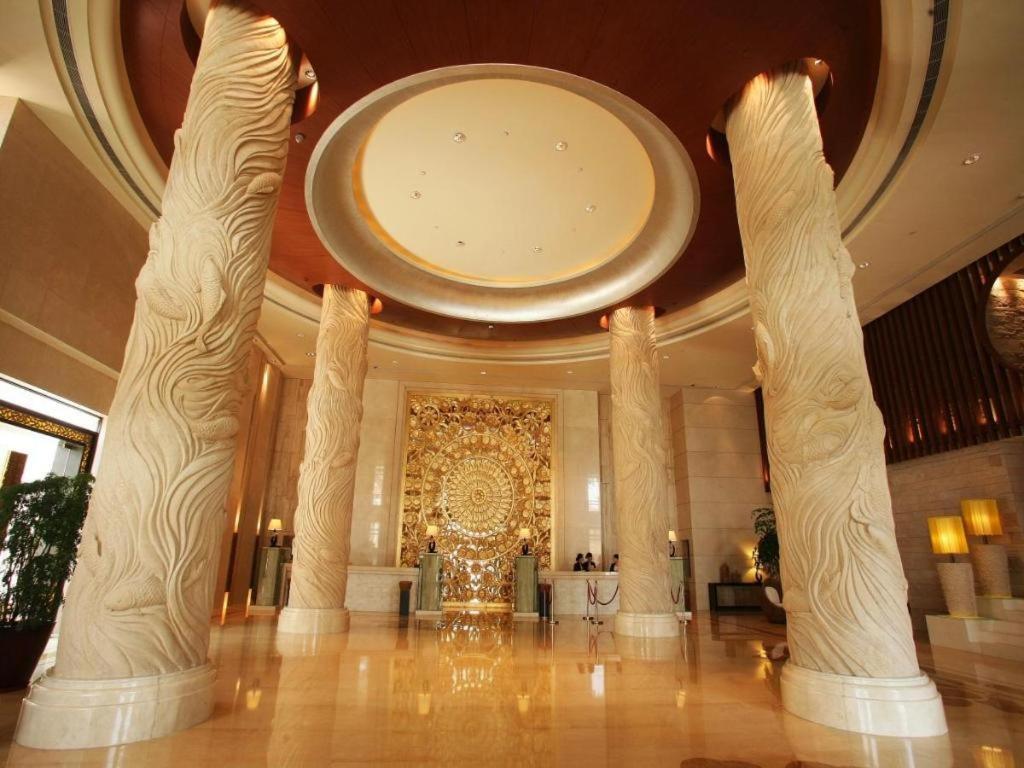 Huana Hotel Minhang Shanghai Exterior photo