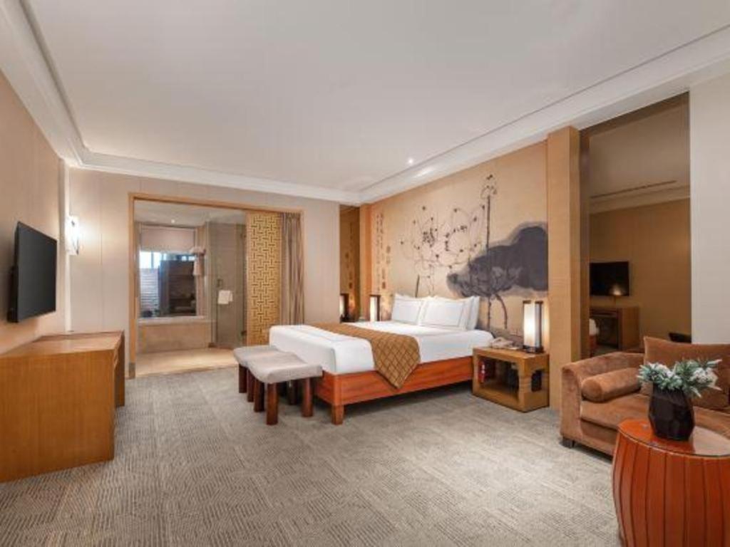 Huana Hotel Minhang Shanghai Exterior photo
