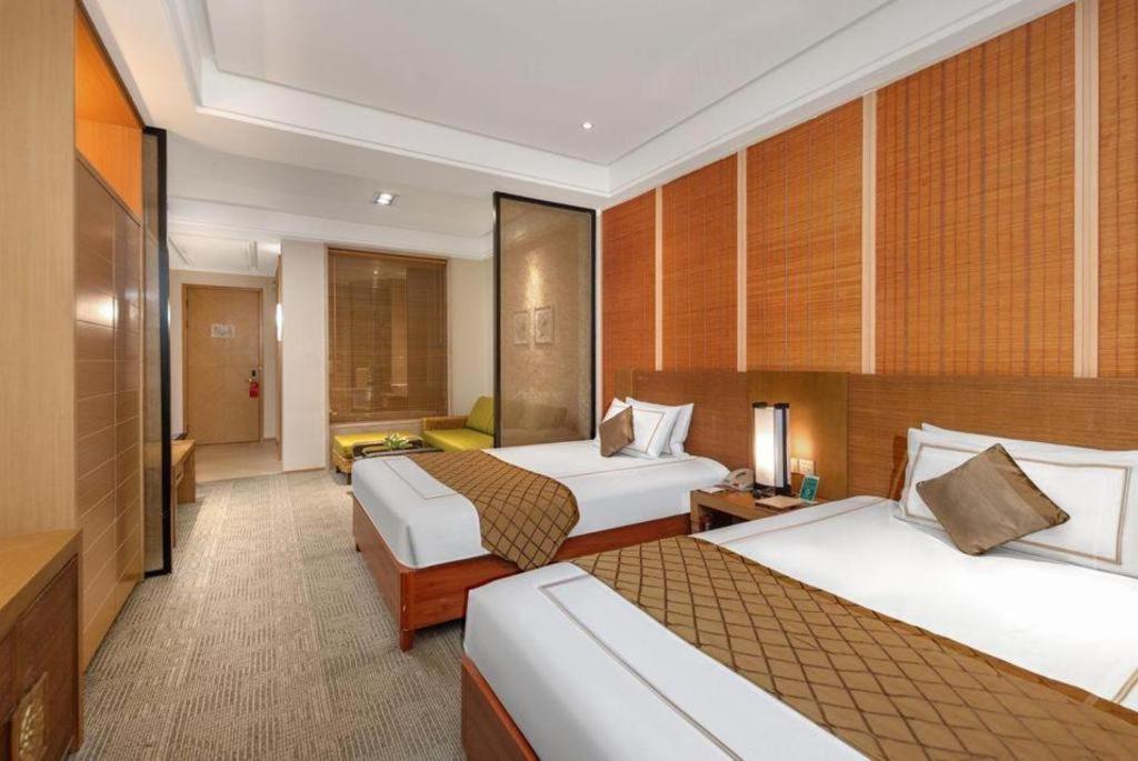 Huana Hotel Minhang Shanghai Exterior photo